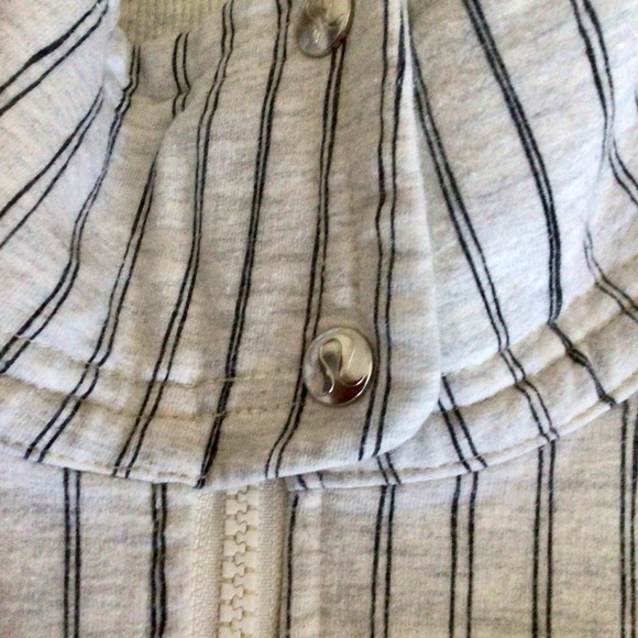 Lululemon - RARE “Full Metal” Jacket with Pinstripe pattern in size 6 - Picture 2 of 6
